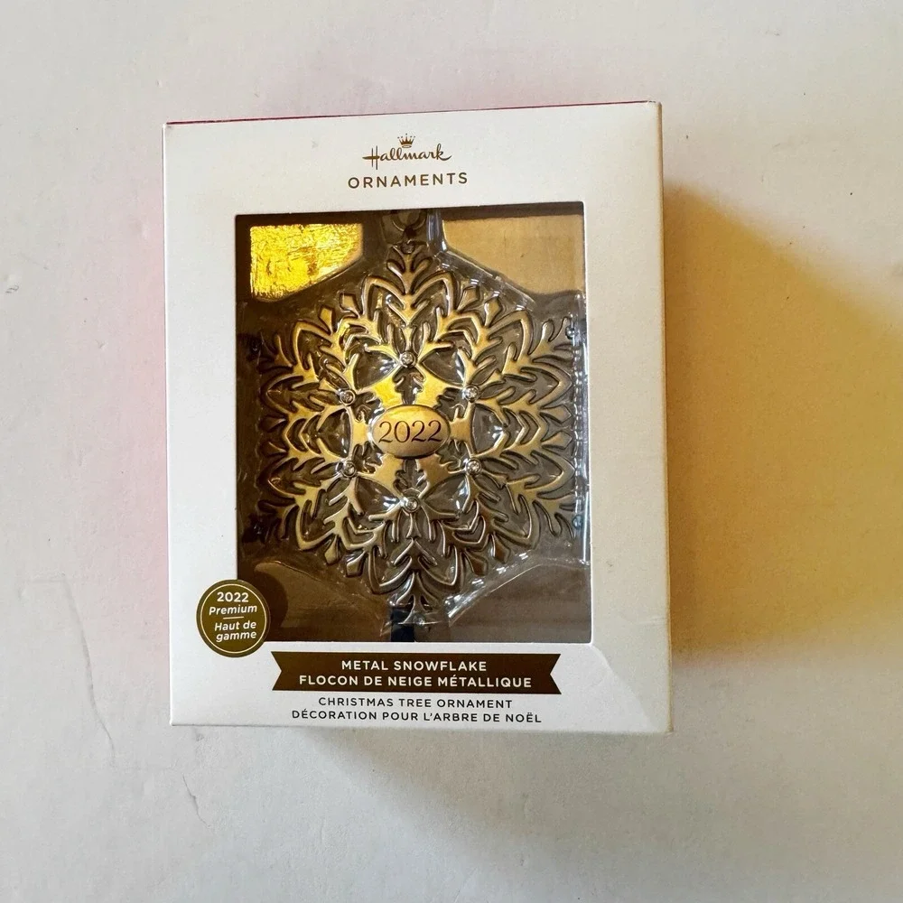 Hallmark 2022 Snowflake Premium Metal Christmas Ornament Holiday Tree Decor NIB